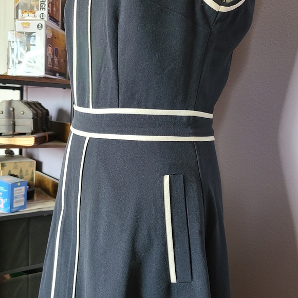 Modcloth Sleeveless Navy Dress - Picture 8 of 8